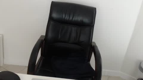 olivia__dream online show from June 10, 2026, 11:09 am