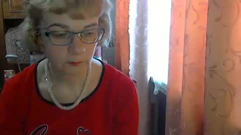 Olivia Mia online show from March 31, 2026, 9:21 am
