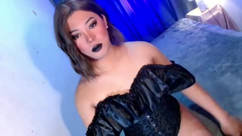 Miss OLIVIA online show from July 23, 2026, 2:31 am