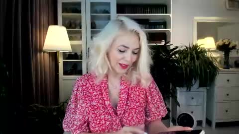 ollalla7 online show from July 25, 2026, 1:19 pm