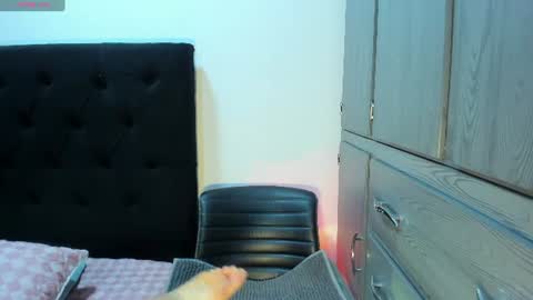 Violette online show from July 8, 2026, 10:14 pm