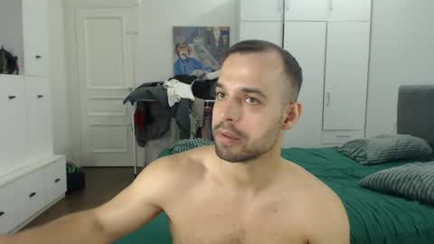 onebestlover online show from July 3, 2026, 9:37 am