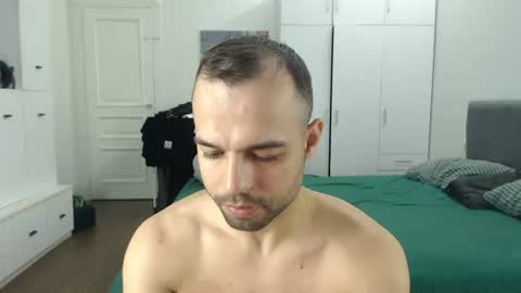 onebestlover online show from July 18, 2026, 7:45 am