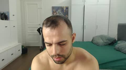 onebestlover online show from July 21, 2026, 7:43 am
