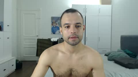 onebestlover online show from July 24, 2026, 8:12 am