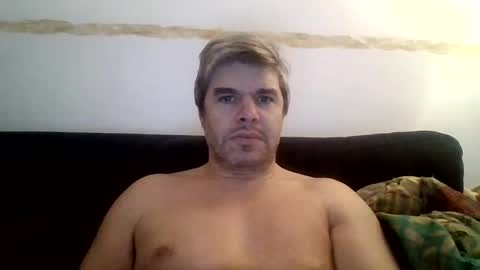 Snapshot of panchomadrid chatting on May 31, 2026, 11:17 pm Pancho Madrid online show from May 31, 2026, 11:17 pm
