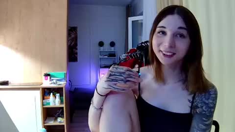 Milena online show from July 28, 2026, 4:39 pm