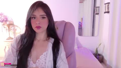 Snapshot of pau_cute chatting on May 20, 2026, 11:11 pm Sofa online show from May 20, 2026, 11:11 pm