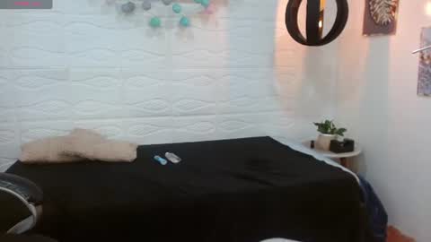 paul_cros online show from June 15, 2026, 12:40 pm