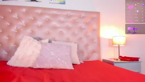 PaulinaSaennz online show from June 24, 2026, 1:43 pm