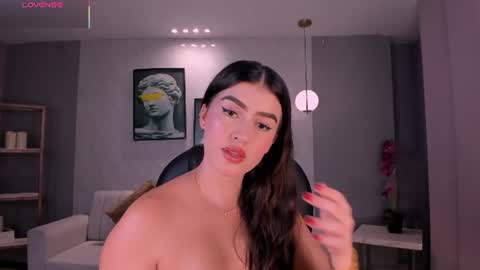 Paulina Santos  online show from July 21, 2026, 7:49 pm