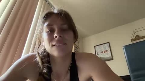 peachydesire online show from May 26, 2026, 3:52 pm