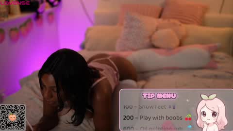 peachypeachgirl online show from May 13, 2026, 4:37 pm