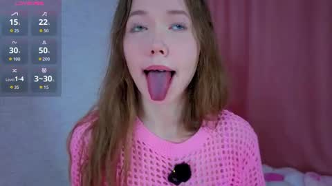 pearly_peach_ online show from July 3, 2026, 12:06 am