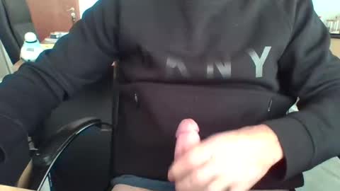 pedro30099 online show from July 14, 2026, 2:23 pm