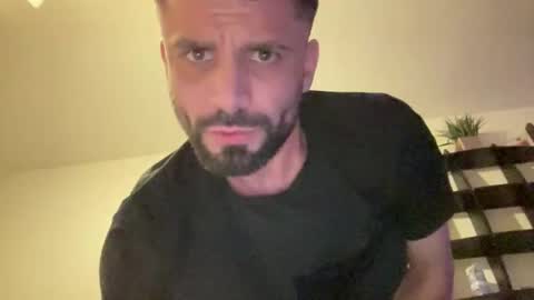 persianprince_13 online show from April 23, 2026, 4:24 am