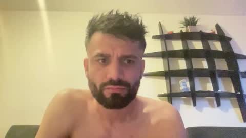 persianprince_13 online show from April 29, 2026, 4:38 am