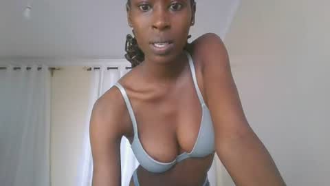 Snapshot of petiteblackjuicy chatting on July 22, 2026, 1:03 pm Amara online show from July 22, 2026, 1:03 pm