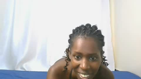 Snapshot of petiteblackjuicy chatting on July 28, 2026, 5:03 am Amara online show from July 28, 2026, 5:03 am