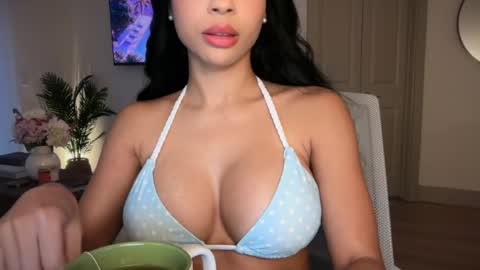 Snapshot of petiteprincess659846 chatting on July 20, 2026, 1:09 am PetitePrincess online show from July 20, 2026, 1:09 am