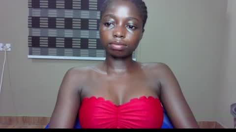 petitexxebony online show from June 5, 2026, 7:19 pm