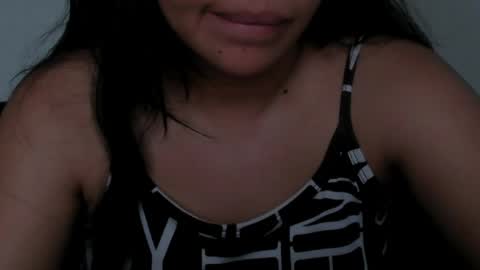 Snapshot of petitgirl_ chatting on May 28, 2026, 9:01 pm J A S S online show from May 28, 2026, 9:01 pm