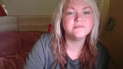 phatpcat73 online show from April 13, 2026, 3:50 pm