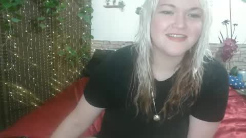 phatpcat73 online show from April 20, 2026, 10:11 pm