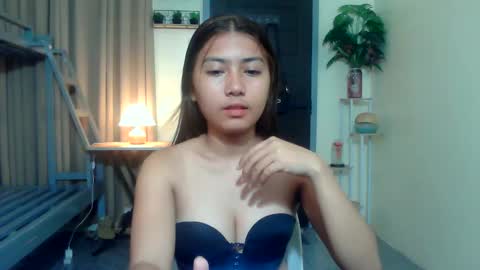 pinay_aangel online show from June 3, 2026, 12:19 pm