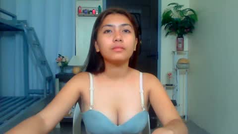 pinay_aangel online show from June 16, 2026, 12:30 pm
