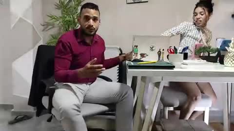 pineappleflipped online show from June 26, 2026, 5:39 pm