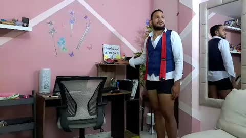 pineappleflipped online show from July 19, 2026, 1:53 am