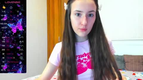 pink_soda33 online show from July 28, 2026, 5:14 am