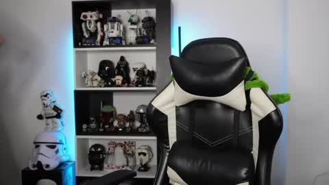 Emily online show from July 15, 2026, 5:40 pm
