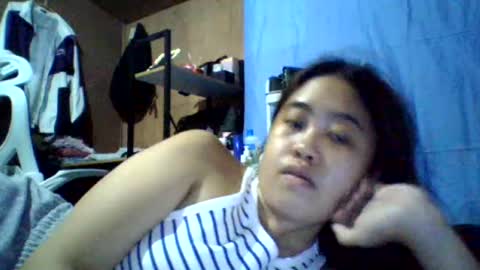 Snapshot of pinkish_shine chatting on July 14, 2026, 8:19 am Hi its me shine online show from July 14, 2026, 8:19 am