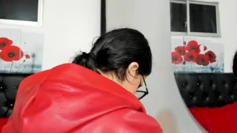 pinky_f00x online show from June 11, 2026, 12:32 am