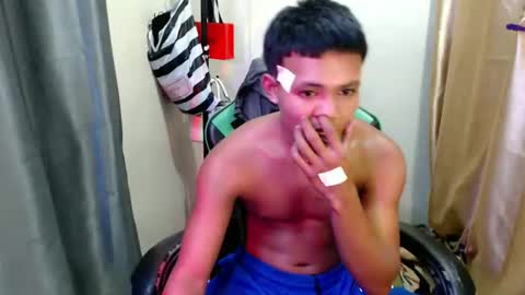pinoy_fucker18 online show from May 18, 2026, 5:35 am