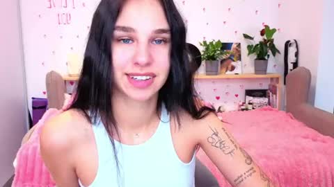 Molly online show from July 26, 2026, 5:37 am