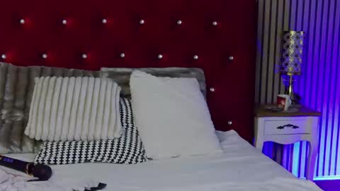 PlayfulSamy online show from July 24, 2026, 2:42 am