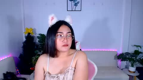 Ploysai online show from June 13, 2026, 8:01 am