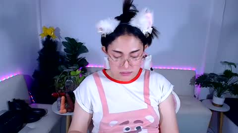 Ploysai online show from June 16, 2026, 2:14 am