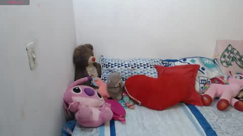 Snapshot of pocahontas_princess__ chatting on July 25, 2026, 9:01 pm Pocahontas online show from July 25, 2026, 9:01 pm