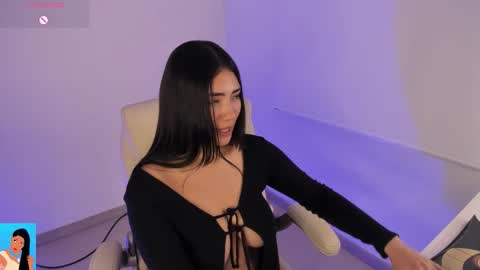 im vane Model Independet online show from March 8, 2026, 2:04 am