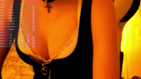April online show from July 29, 2026, 6:39 pm