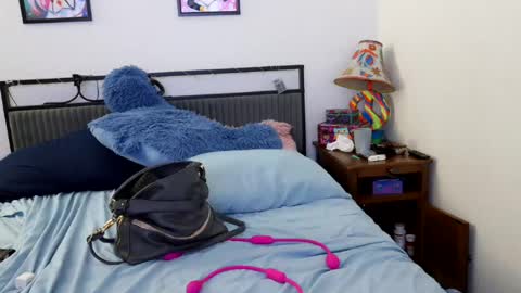 poundthatpussy4me online show from July 17, 2026, 7:04 am