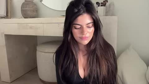 Selena online show from July 22, 2026, 12:35 am
