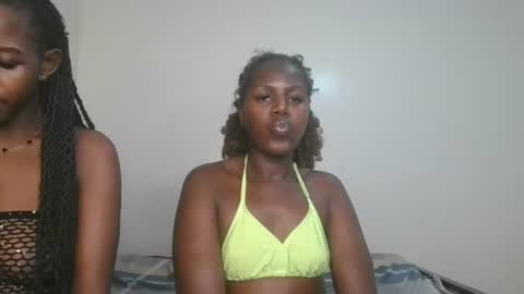 pretty_empress online show from July 13, 2026, 9:50 pm