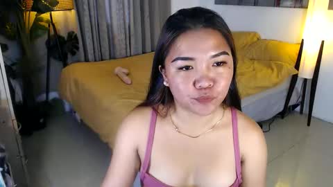 pretty_pharsa online show from May 8, 2026, 5:35 am