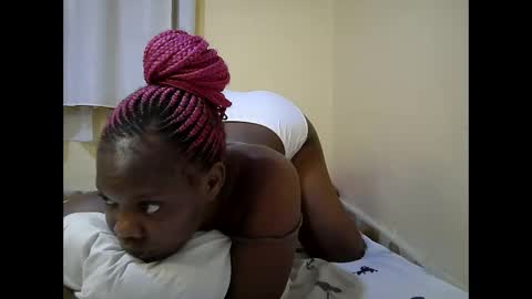 pretty_tiffany7 online show from June 10, 2026, 4:12 am