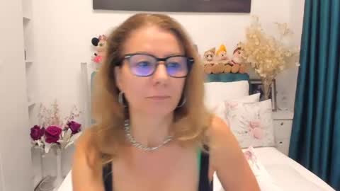 Snapshot of prettyblackeyes chatting on July 24, 2026, 6:00 am wilma online show from July 24, 2026, 6:00 am